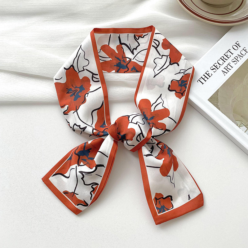Yeni lüks Marka Modeli Küçük i - Scarf Silk Neck incelemesi ve fiyatı